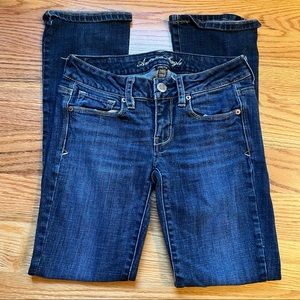 American Eagle skinny kick jeans size 2